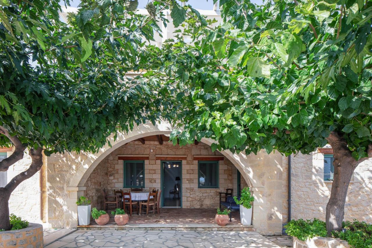 Villa Pinelopi Asprouliánoi Exterior photo