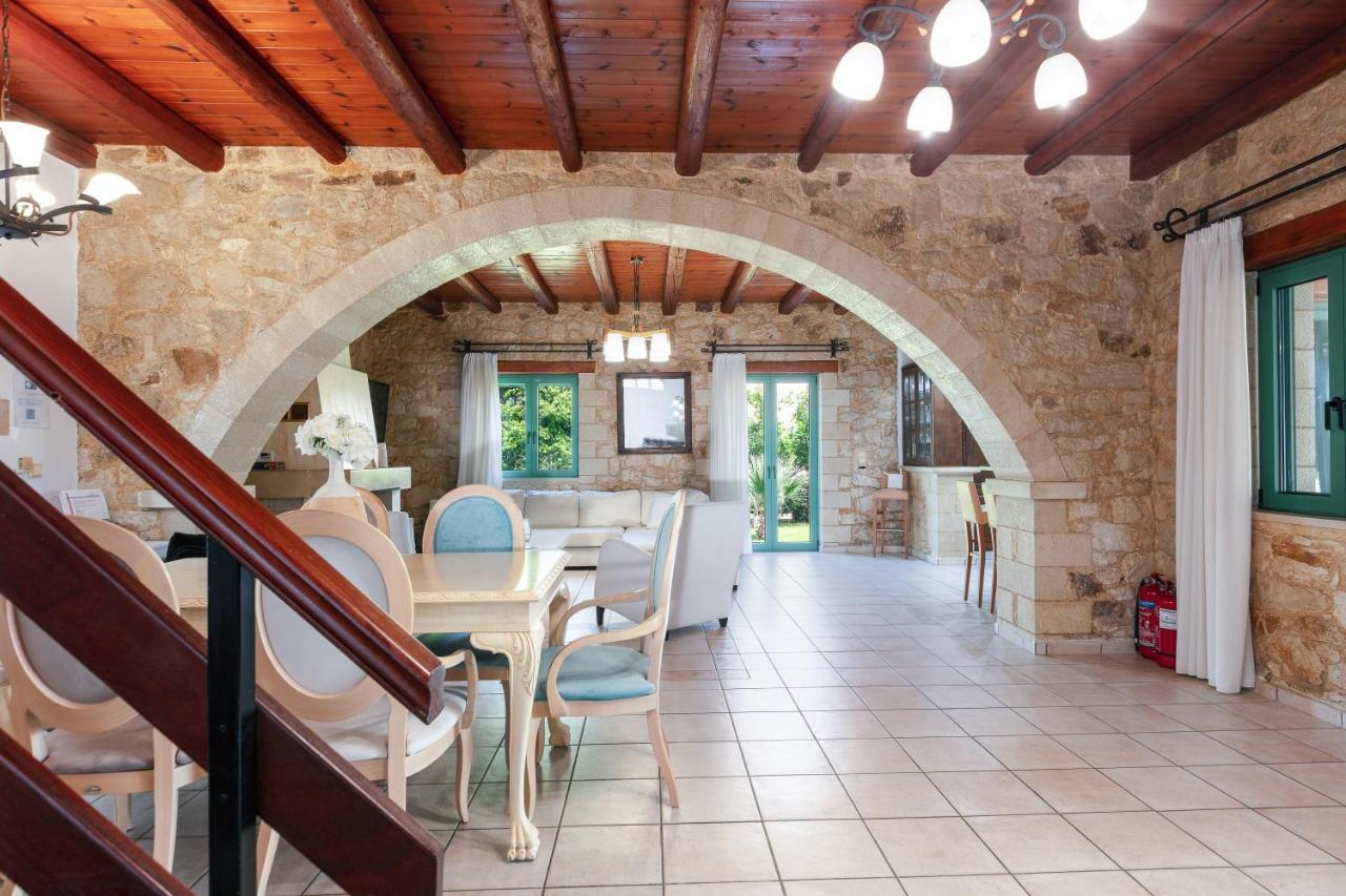 Villa Pinelopi Asprouliánoi Exterior photo