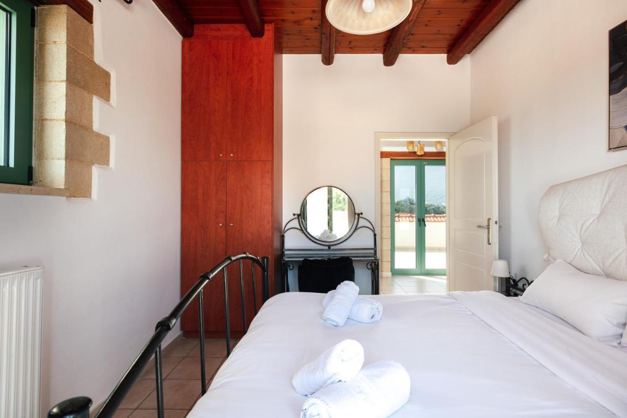 Villa Pinelopi Asprouliánoi Exterior photo