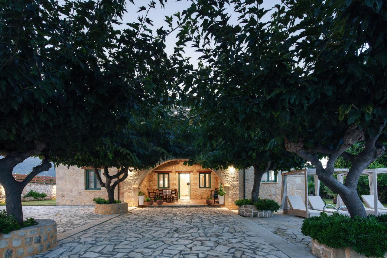 Villa Pinelopi Asprouliánoi Exterior photo